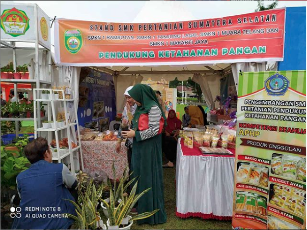 SMK Negeri 1 Tanjung Lago Mewakili Fastifal Buah dan Pertanian di Griya Agung